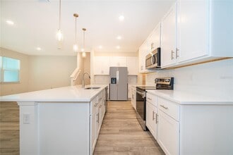 5261 Luisa Ct in St. Cloud, FL - Building Photo - Building Photo