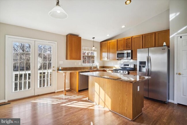 102 W Deer Park Rd in Gaithersburg, MD - Building Photo - Building Photo