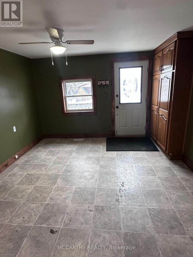 168 Victoria St in Shelburne, ON - Building Photo - Building Photo