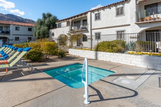 San Jacinto Racquet Club in Palm Springs, CA - Building Photo - Building Photo