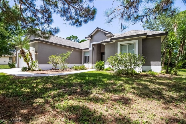 property at 870 Ohio Ct