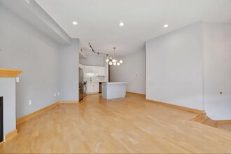 308 E 18th St in Minneapolis, MN - Building Photo - Building Photo