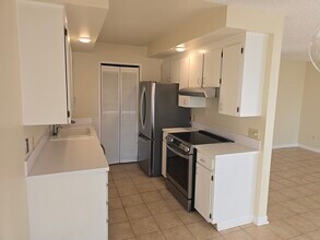 45 Eagle Crest Dr in Lake Oswego, OR - Building Photo - Building Photo