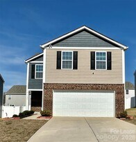 1603 Blue Velvet Ln in Dallas, NC - Building Photo