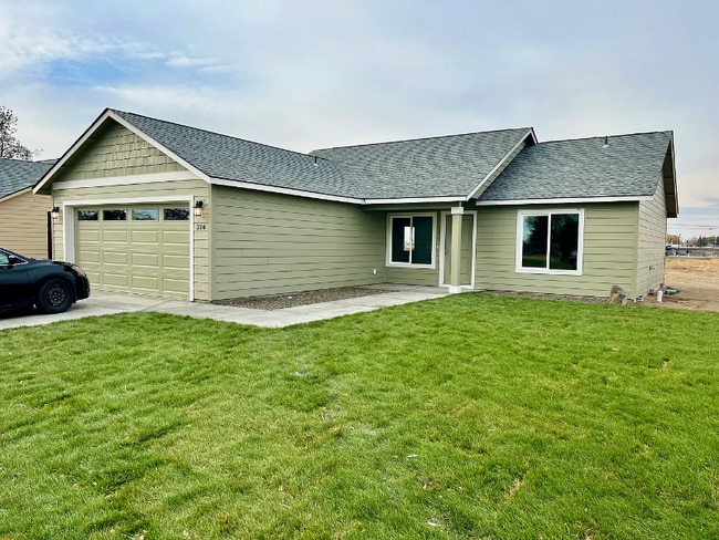 property at 216 E Montmorency Blvd