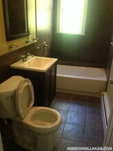 1953 Columbus Ave, Unit 3 in Boston, MA - Building Photo - Building Photo