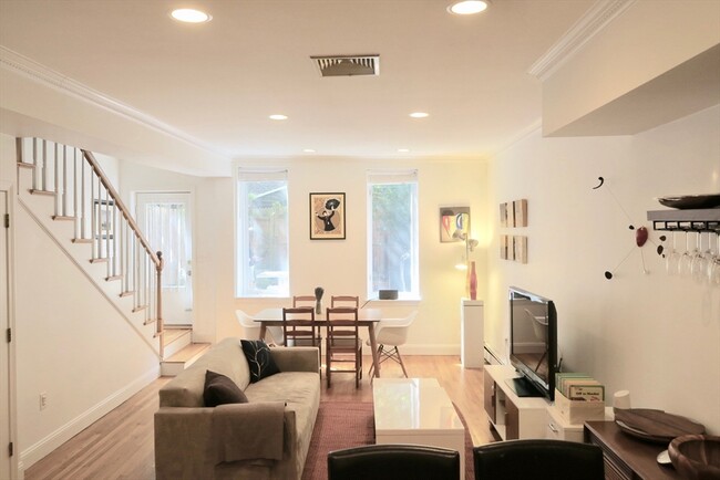 property at 52 Appleton St