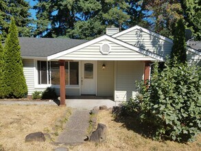 23307 51st Ave W in Mountlake Terrace, WA - Building Photo - Building Photo