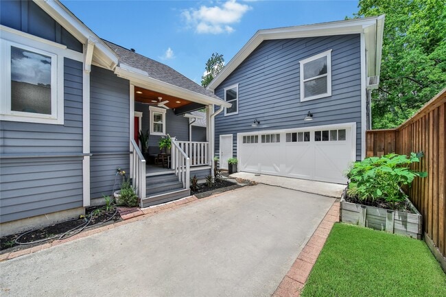423 Pecore St in Houston, TX - Building Photo - Building Photo