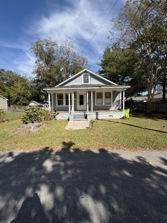 1806 Greensboro St in New Bern, NC - Building Photo