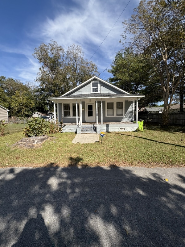 property at 1806 Greensboro St