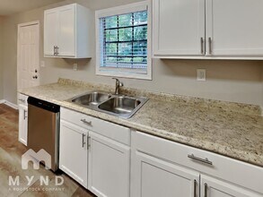 3421 Rocky Pine Ct in Stonecrest, GA - Building Photo - Building Photo