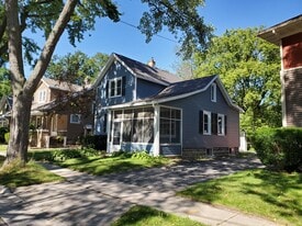 1100 E Vine St in Appleton, WI - Building Photo