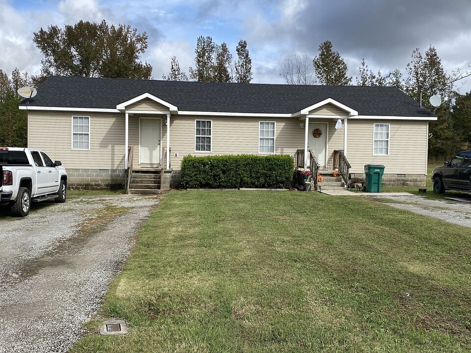 49 Farm View Cir in Winchester, TN - Foto de edificio