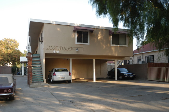 Joy Arms Apartments in Corona, CA - Building Photo - Building Photo