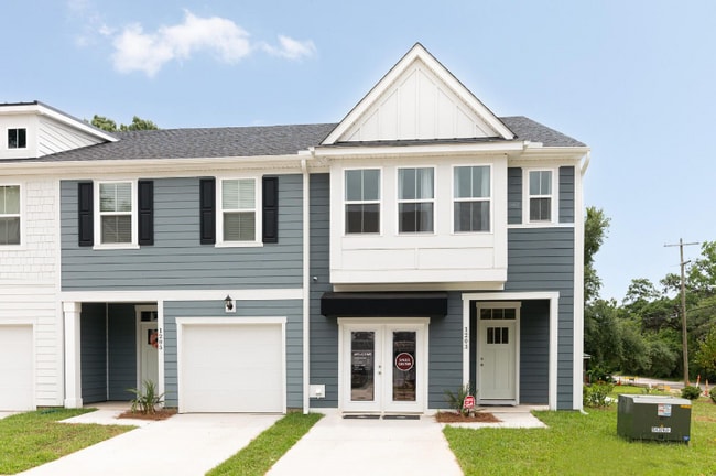 440 Trotters Ln in Moncks Corner, SC - Building Photo - Building Photo