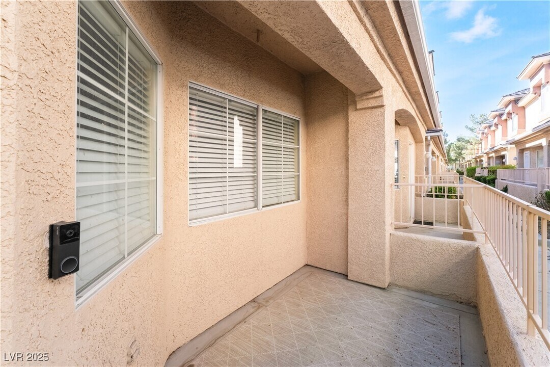 1157 Dusty Creek St in Las Vegas, NV - Foto de edificio