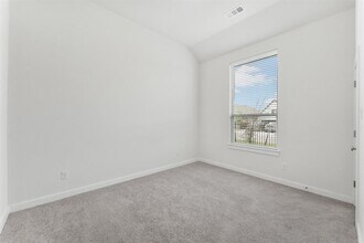 22600 Fountaingrass Ln in Lago Vista, TX - Building Photo - Building Photo