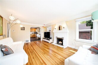 6614 Beacon Ave S in Seattle, WA - Building Photo - Building Photo