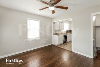 4005 NE 50th Terrace in Kansas City, MO - Building Photo - Building Photo