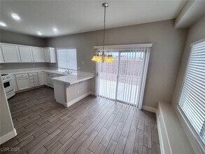 7075 Russell Ranch Ave in Las Vegas, NV - Building Photo - Building Photo
