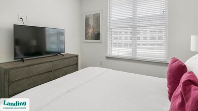 91 Jensen Dr, Unit 2107 in Houston, TX - Building Photo - Building Photo