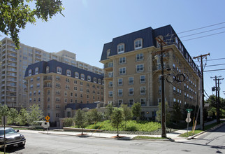 Belmont Village Senior Living at Turtle Creek in Dallas, TX - Building Photo - Building Photo