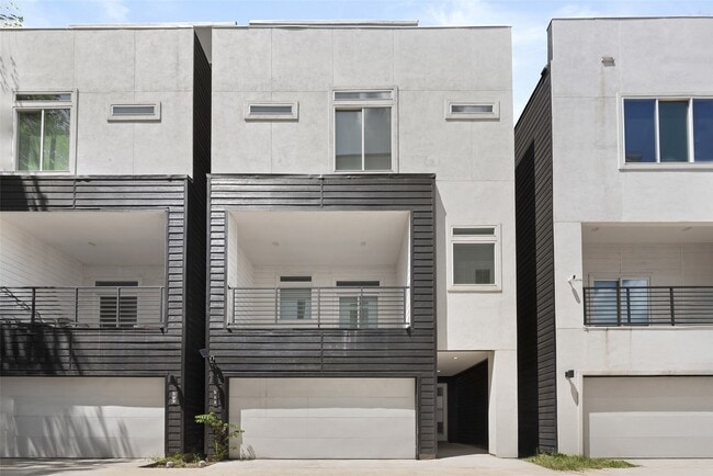 property at 513 Schweikhardt St