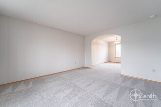 10404 NE 65th Ave in Vancouver, WA - Building Photo - Building Photo