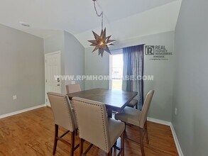 1952 Bright Water Dr in Gulf Breeze, FL - Building Photo - Building Photo