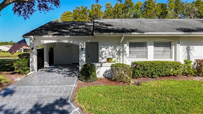 property at 2014 Hampstead Cir