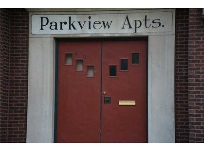 Parkview in Cedar Rapids, IA - Building Photo - Building Photo