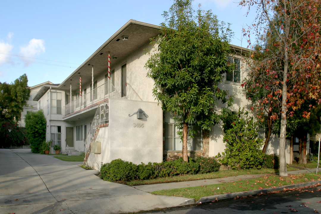 3495 E 15th St in Long Beach, CA - Building Photo