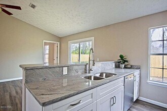 124 Abigail Ln in Panama City, FL - Building Photo - Building Photo