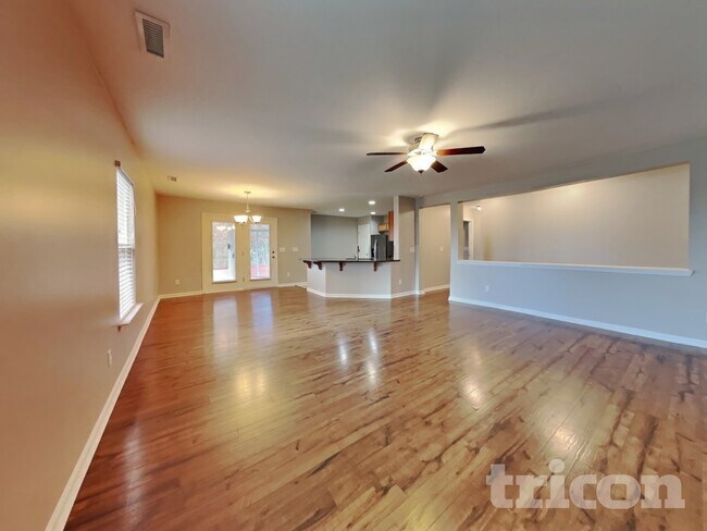 42 Yadkin St in Clayton, NC - Building Photo - Building Photo