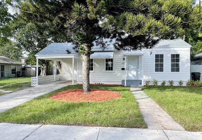 635 37th St in West Palm Beach, FL - Foto de edificio - Building Photo