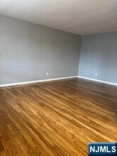 117 W Roselle Ave-Unit -12 in Roselle, NJ - Building Photo - Building Photo