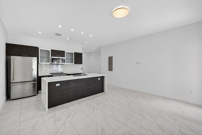 property at 1044 NE 18th Ave