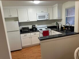 1 Beverly Ln, Unit 1D in Stratford, NJ - Building Photo