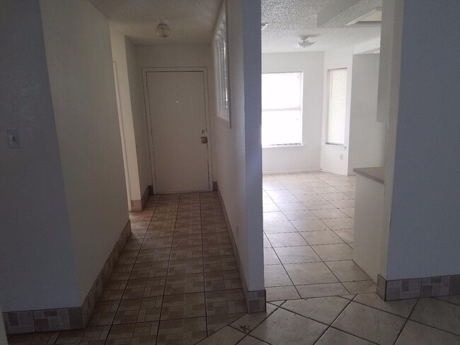 5706 1st Pl in Lubbock, TX - Building Photo - Building Photo