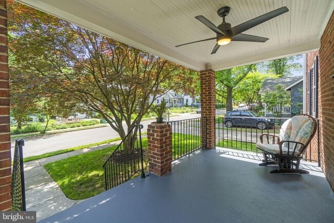 property at 6014 39th Ave