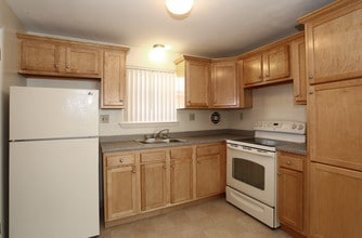 Garden Style Apartments in a park like setting in Wethersfield, CT - Foto de edificio - Interior Photo