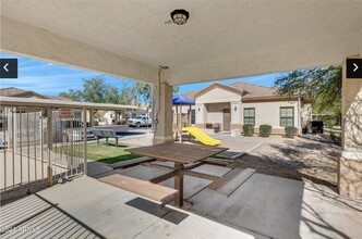 4423 E McLellan Rd, Unit 112 in Mesa, AZ - Building Photo - Building Photo
