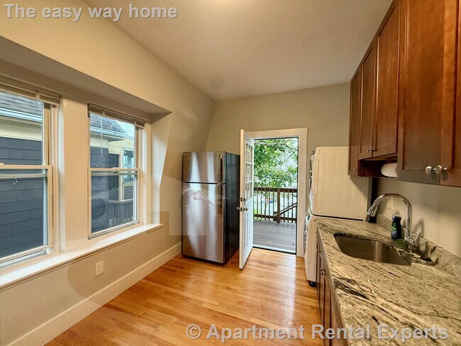 7 Leyden Ave in Medford, MA - Building Photo - Building Photo