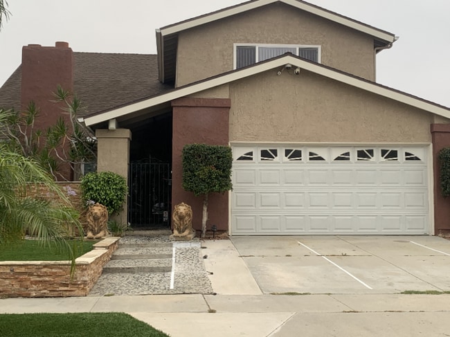3127 Stonybrook Dr in Anaheim, CA - Building Photo - Building Photo