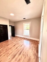 833 W Oak Ave in Jonesboro, AR - Building Photo - Building Photo