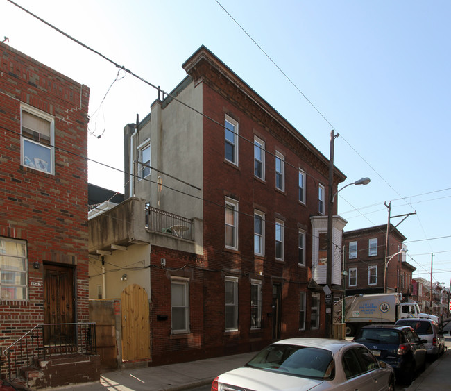 1525 Tasker St in Philadelphia, PA - Building Photo - Building Photo