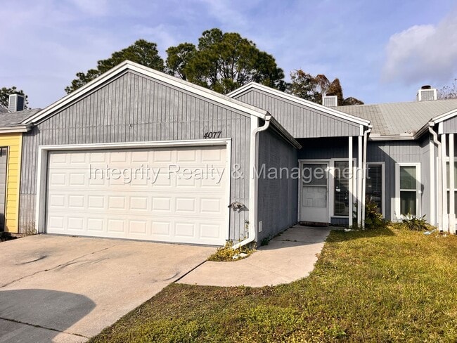 4077 Laurelwood Dr in Jacksonville, FL - Building Photo - Building Photo