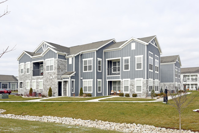 Villas On Fir in Granger, IN - Foto de edificio - Building Photo