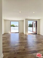 859 S Lucerne Blvd in Los Angeles, CA - Building Photo - Building Photo